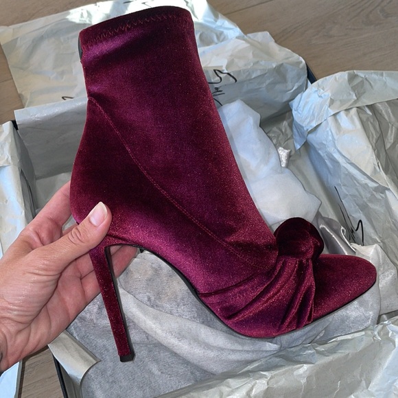 Giuseppe Zanotti Bimba Burgundy Velvet Heeled Booties